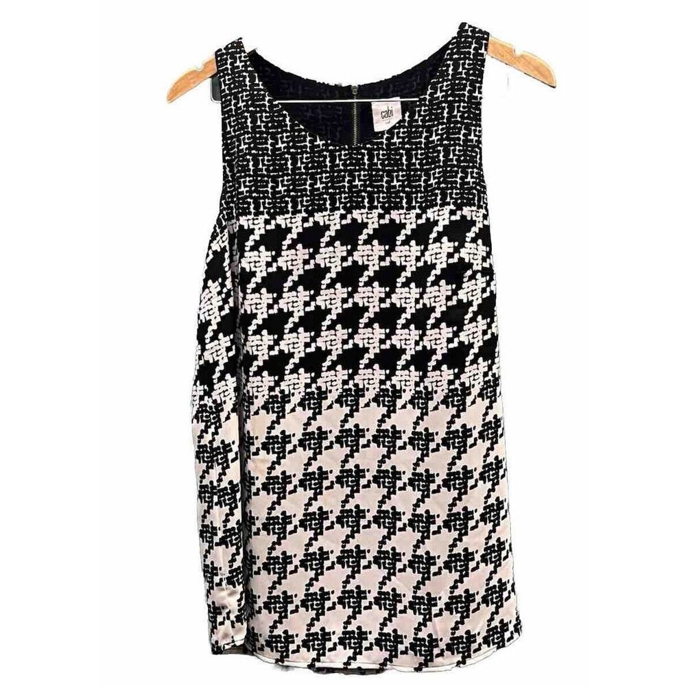 CABI medium White Black Blouse Sleeveless Scoop Neck Houndstooth Print Lined